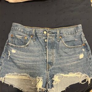 Women’s High Rise  Levi Jean Shorts size 30
